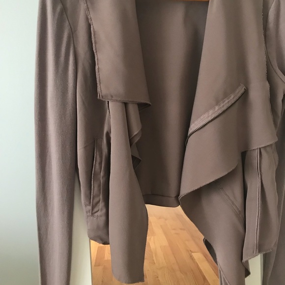 SOLD on Mercari! ❤️ Mauve Soft Lightweight Jacket - Picture 6 of 7